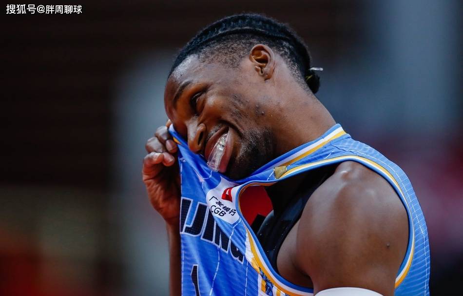  英足总重拳整治暴力犯规，多名球员面临追加停赛处罚  