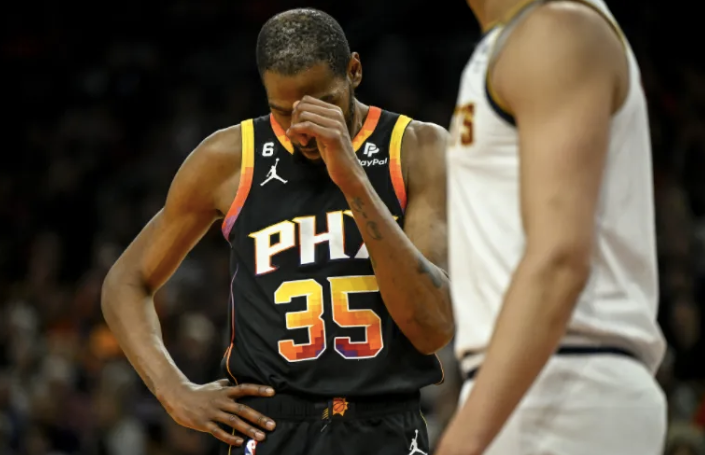  太阳布克续约五年，杜兰特表态留队意愿  