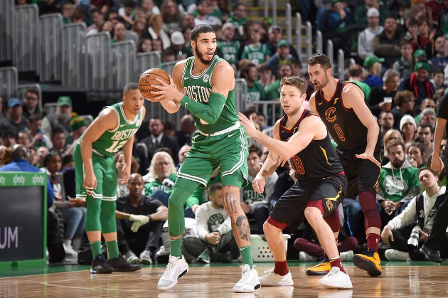  塔图姆职业生涯首次入选一阵  