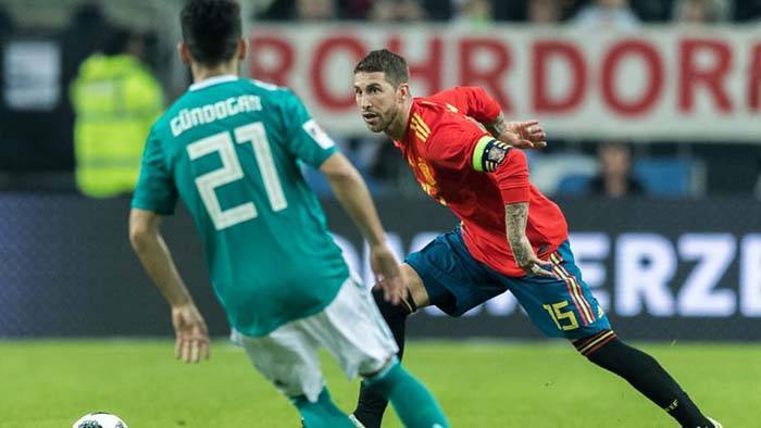  斯图加特换帅立竿见影，三球完胜奥格斯堡止颓  