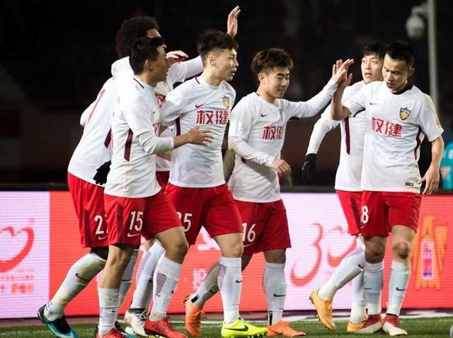  兰斯医疗团队创新康复方案，重伤主力提前四周回归赛场  