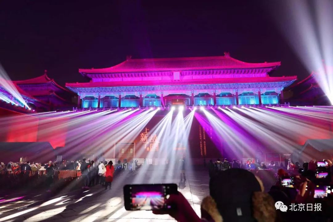  特鲁瓦主场灯光改造完成，夜场比赛视觉效果升级  